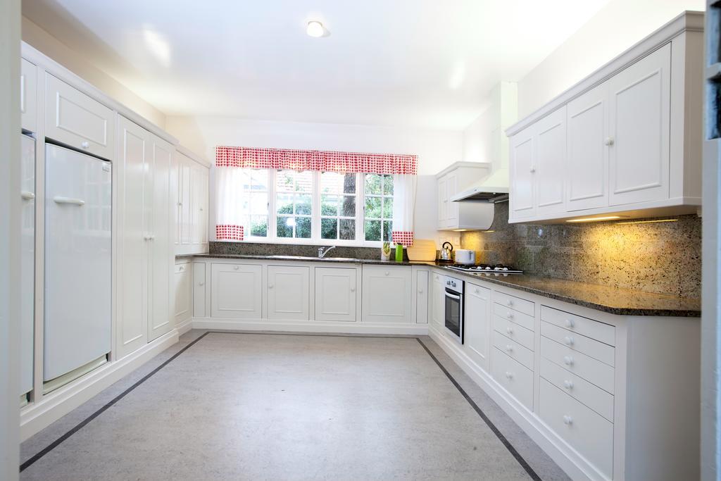 200 Riccarton Holiday House Крайстчърч Стая снимка