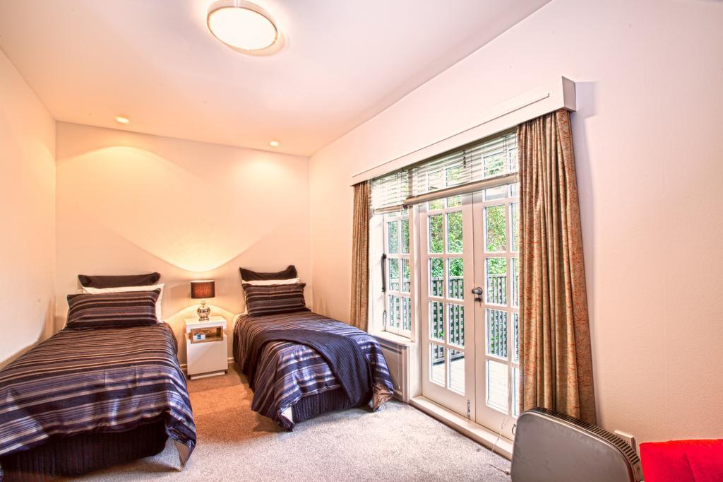200 Riccarton Holiday House Крайстчърч Стая снимка